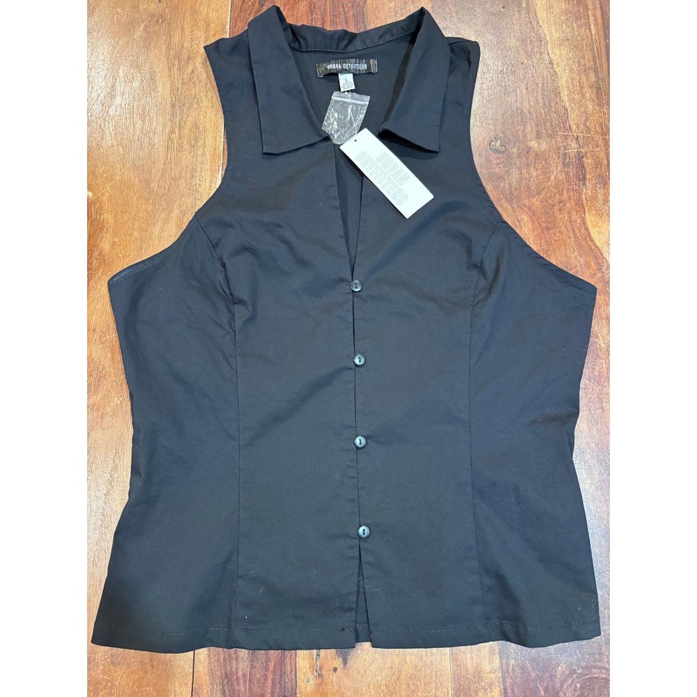 NWTO URBAN OUTFITTERS sleeveless top women Large jet black collared button down